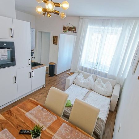 Auszeit Steiraland 7 Mit Ueberdachten Balkon Und Parkplatz 레오벤 외부 사진