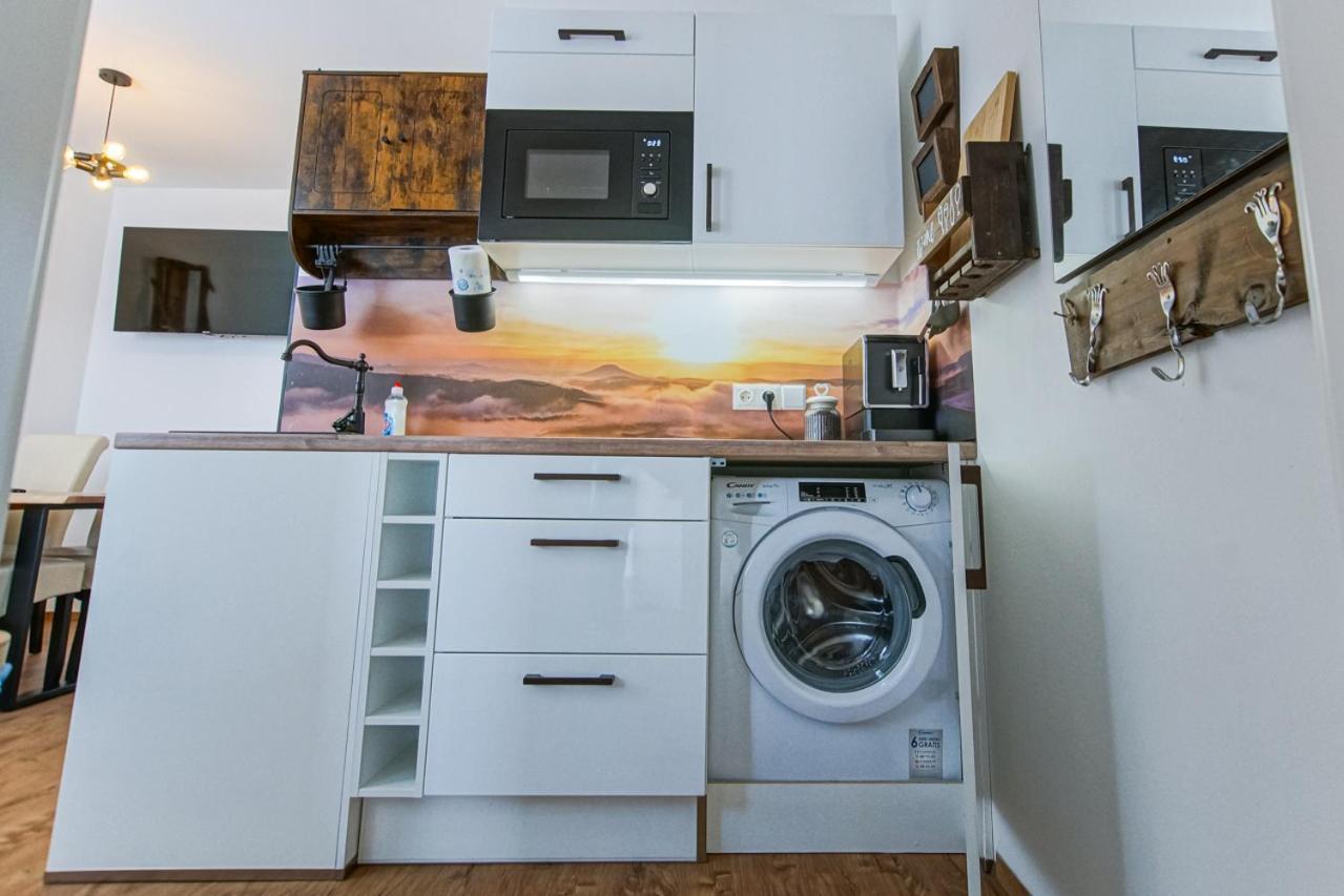 Auszeit Steiraland 7 Mit Ueberdachten Balkon Und Parkplatz 레오벤 외부 사진