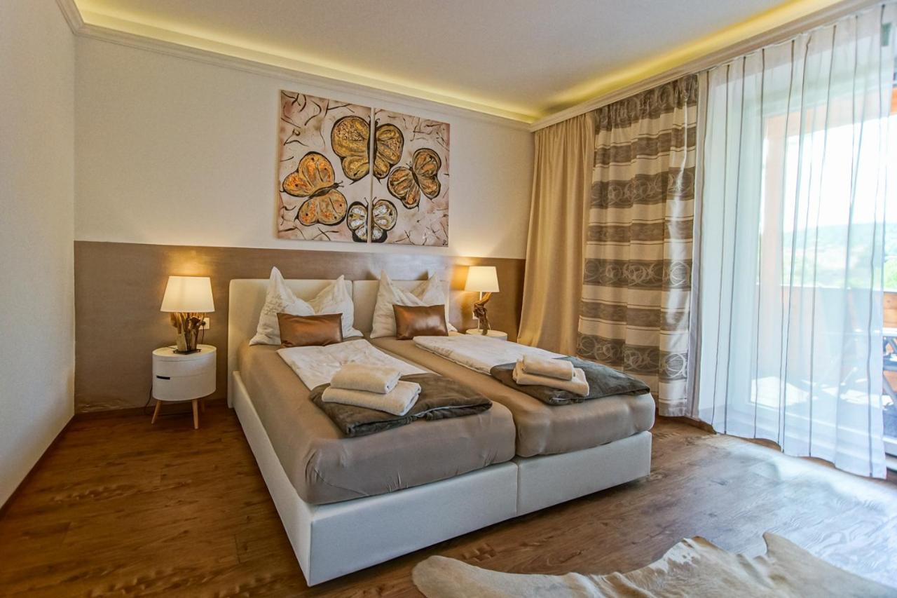 Auszeit Steiraland 7 Mit Ueberdachten Balkon Und Parkplatz 레오벤 외부 사진