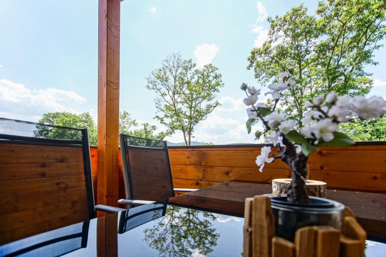 Auszeit Steiraland 7 Mit Ueberdachten Balkon Und Parkplatz 레오벤 외부 사진