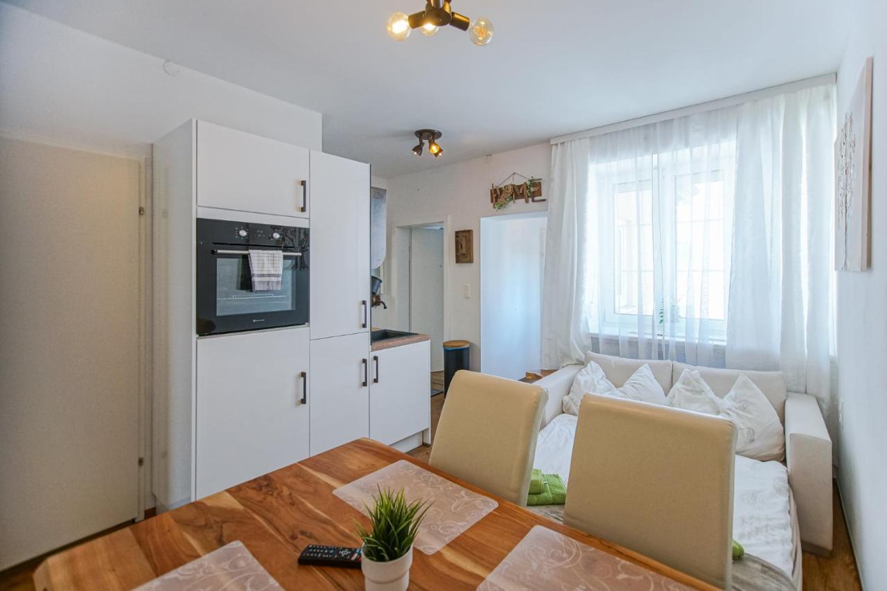 Auszeit Steiraland 7 Mit Ueberdachten Balkon Und Parkplatz 레오벤 외부 사진