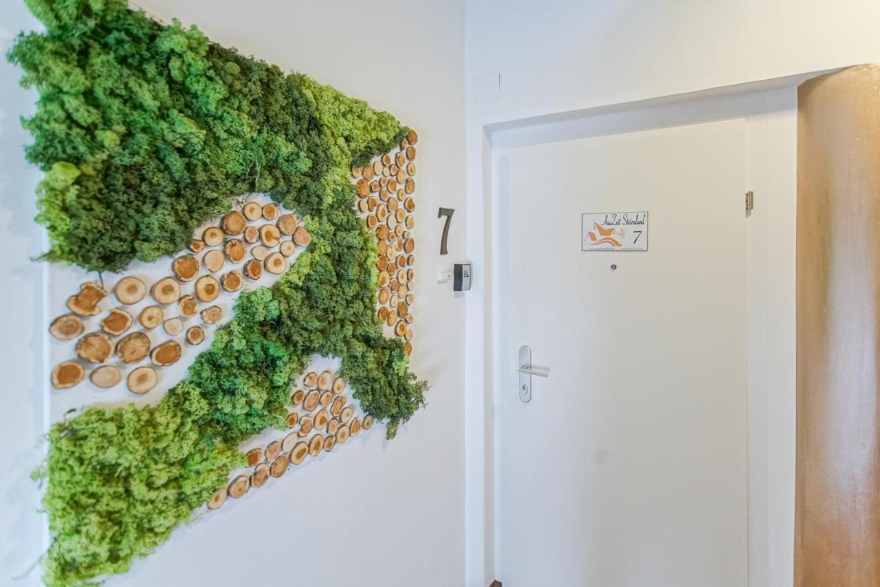 Auszeit Steiraland 7 Mit Ueberdachten Balkon Und Parkplatz 레오벤 외부 사진